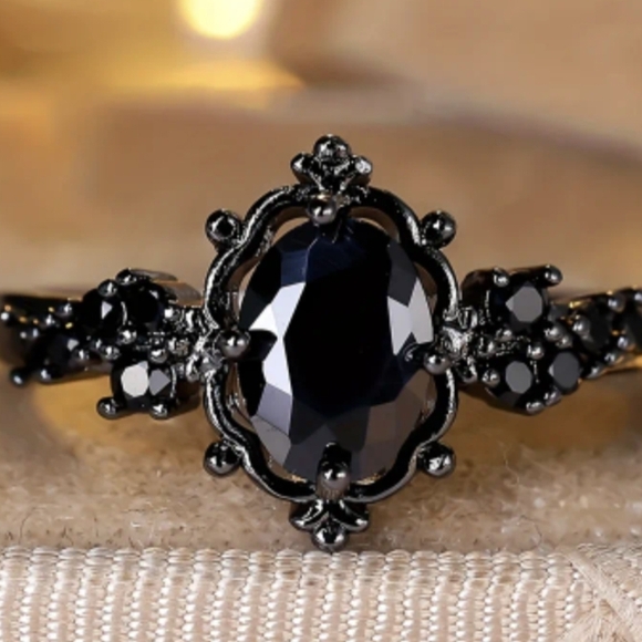 Black Onyx Cocktail Ring Stone Lab Created Ring Size 6 NWT